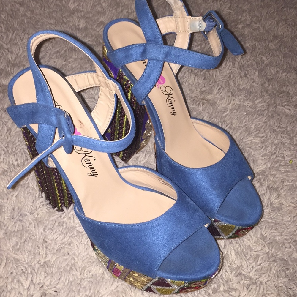Penny Loves Kenny - Blue & Detailed Chunky Heels